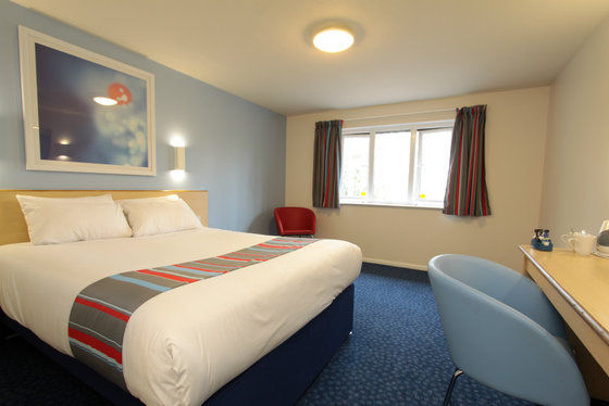 Travelodge Peterborough Central Room photo